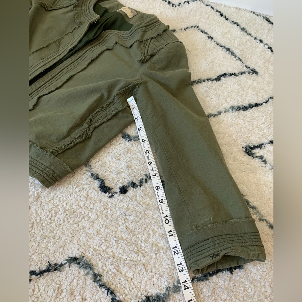 Elizabeth and James Olive Green Military Jacket 3/4 sleeves - Picture 9 of 13